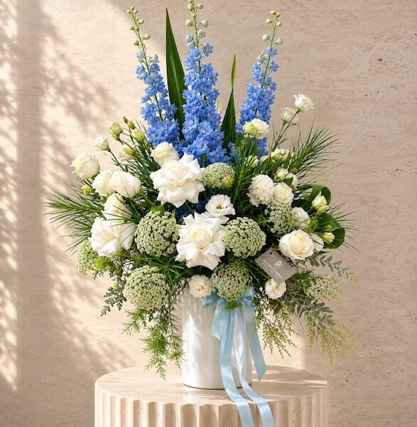 Paris in Bloom Vase Arrangement
